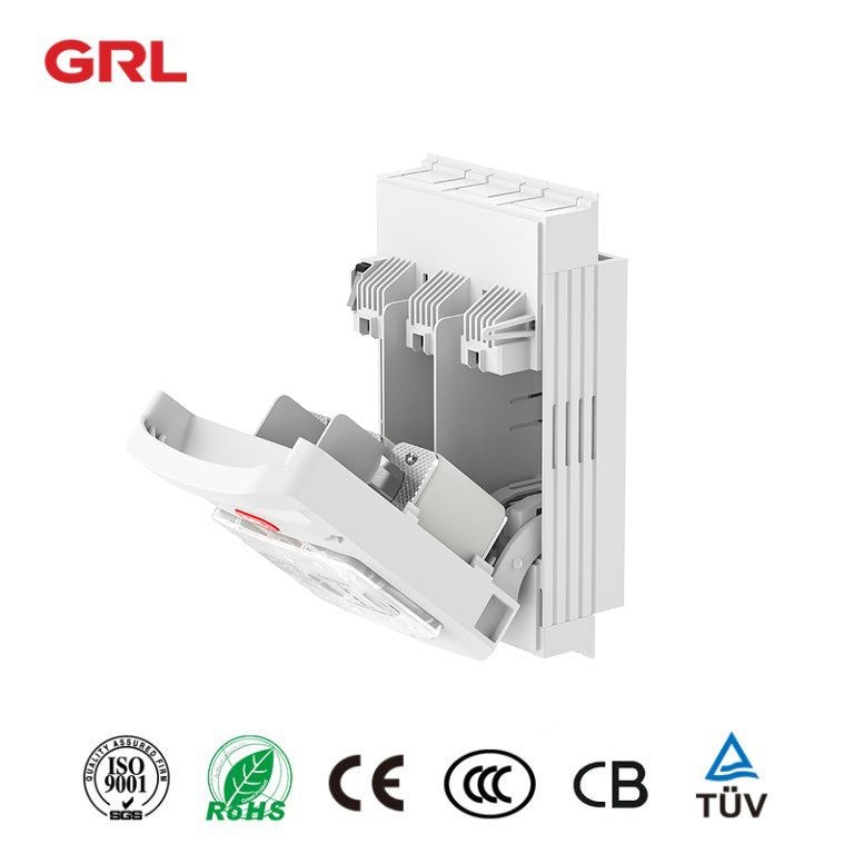 El interruptor de fusible de desconexión de CA de 3 fases DNH1-160 / 31G es un tipo de sistema de barra de bus que se utiliza para desconectar el fusible de la barra de bus.